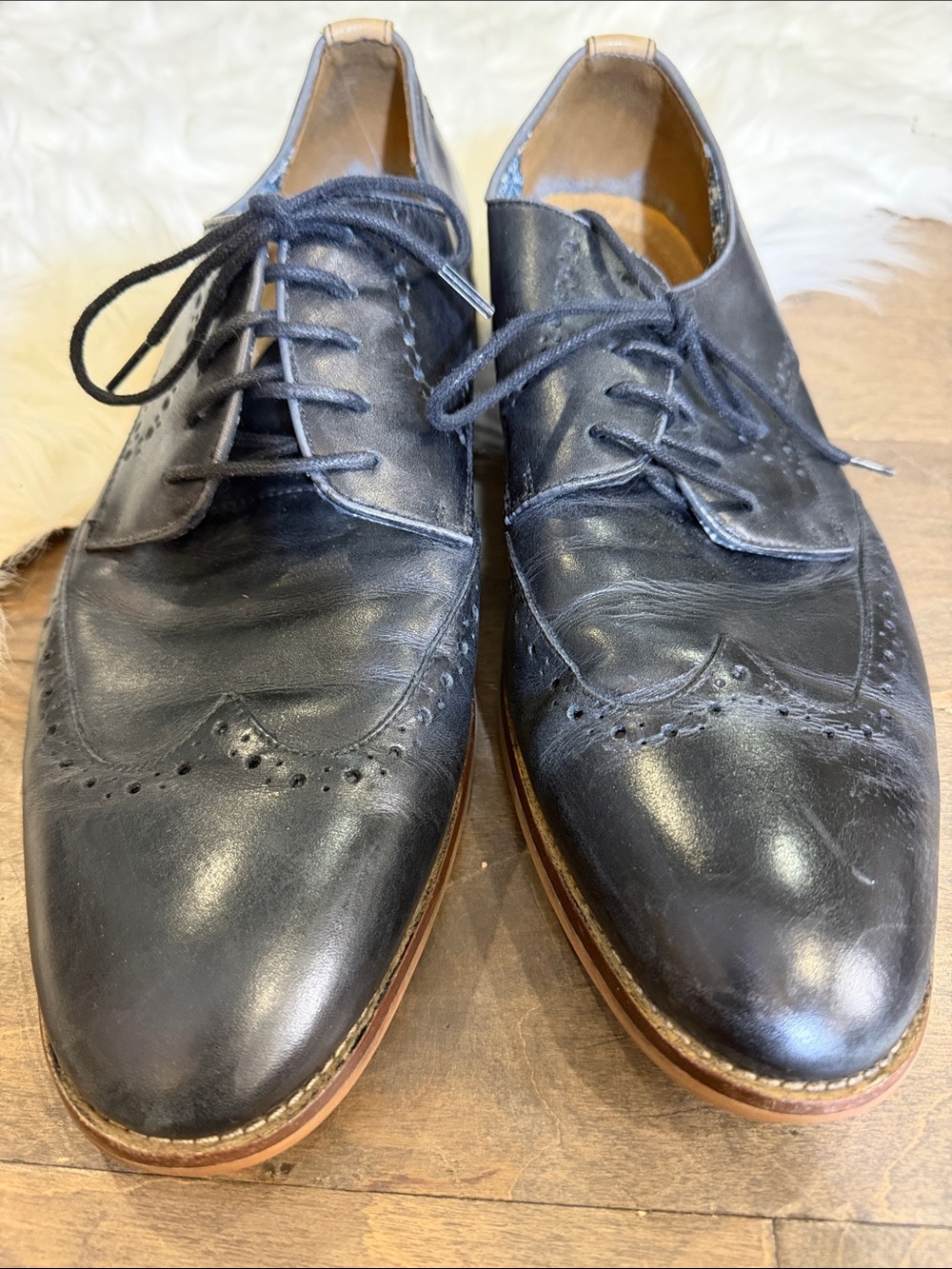 Johnston & Murphy Black Wingtip Leather Derby Shoes
